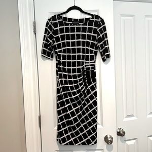Womens dress size 6. Like new.